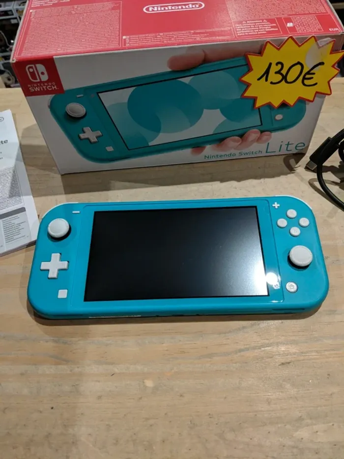 Nintendo Switch Lite Turquoise - photo numéro 4