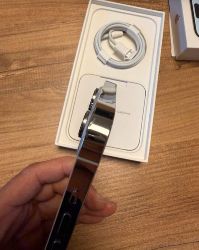 I P h o n e 16 pro Max - photo numéro 3