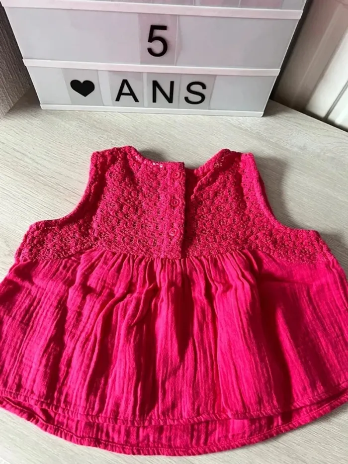 Jolie blouse GAP 4-5 ans - photo numéro 3