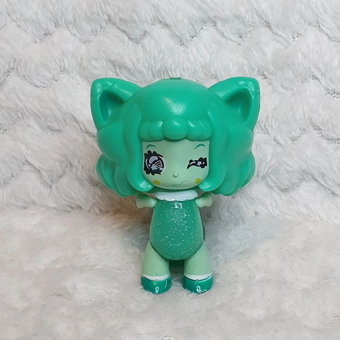 Figurine toy jouet poupée doll glimmies verte