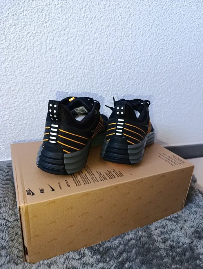 Baskets neuves Nike Lunar Roam taille 38,5 - photo numéro 9