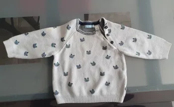 Pull blanc et bleu