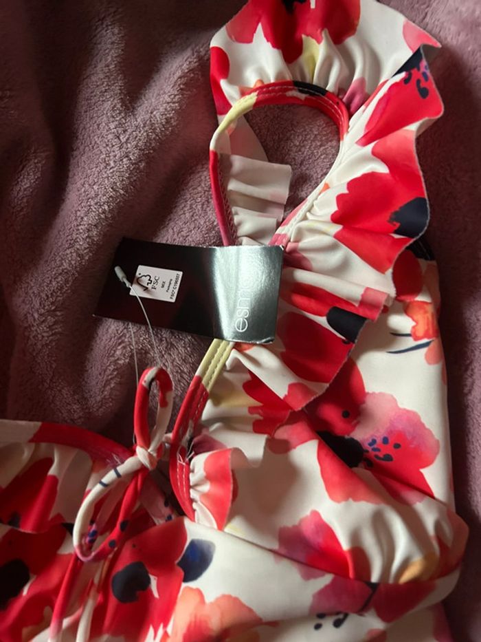 Maillot de bain une pièce neuf - photo numéro 3