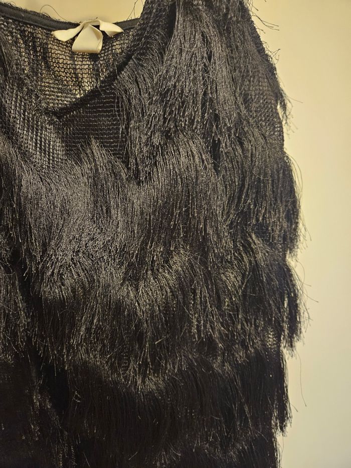 Peti haut a frange noir - photo numéro 2