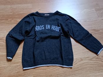 Pull gris foncé, Dpam, 6 ans