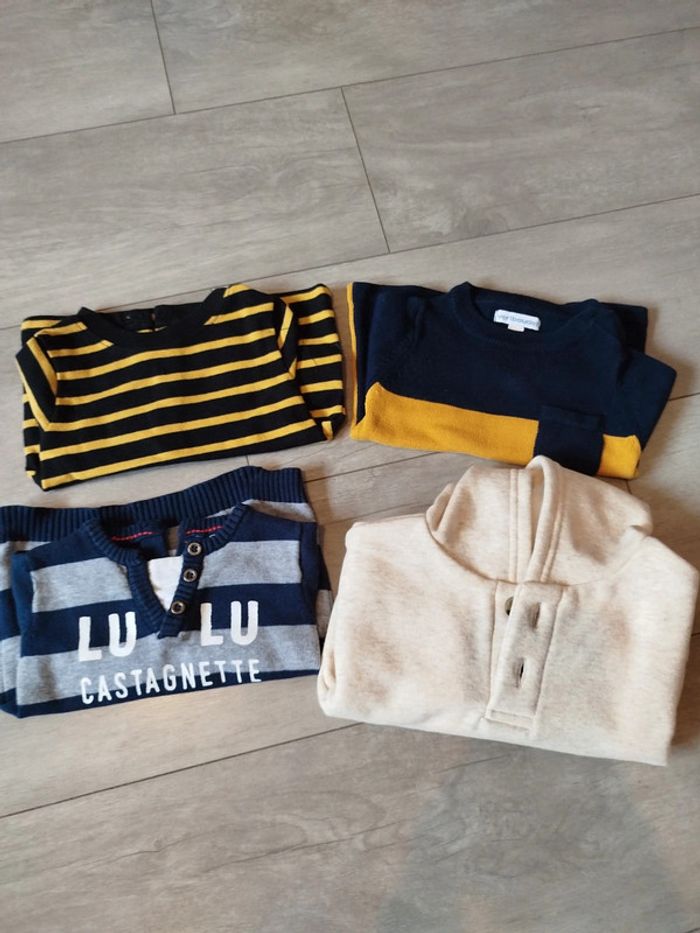 Pulls garçon taille 6mois