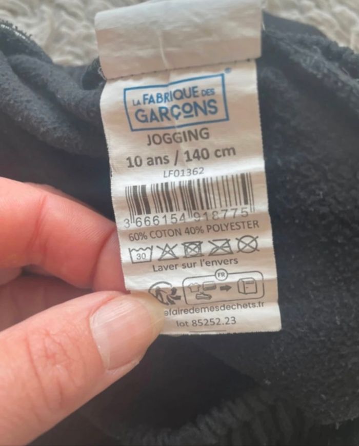 Lot de 2 joggings taille 8/10 ans - photo numéro 7