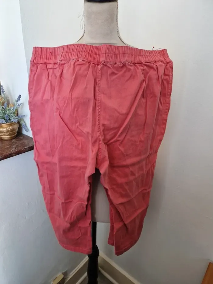 Bermuda pantalon blanche porte taille 46 - photo numéro 4