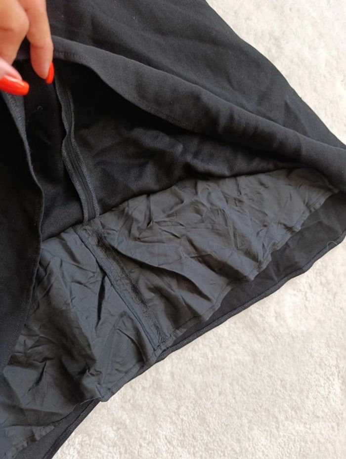 Robe noir Caroll 38 detail zip devant tout le long - photo numéro 7