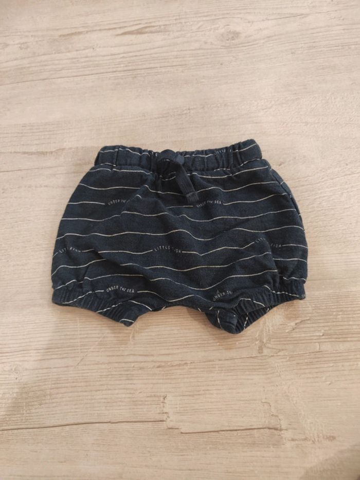 Short 3 mois