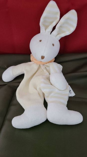 Doudou plat lapin blanc jaune col orange GERCA