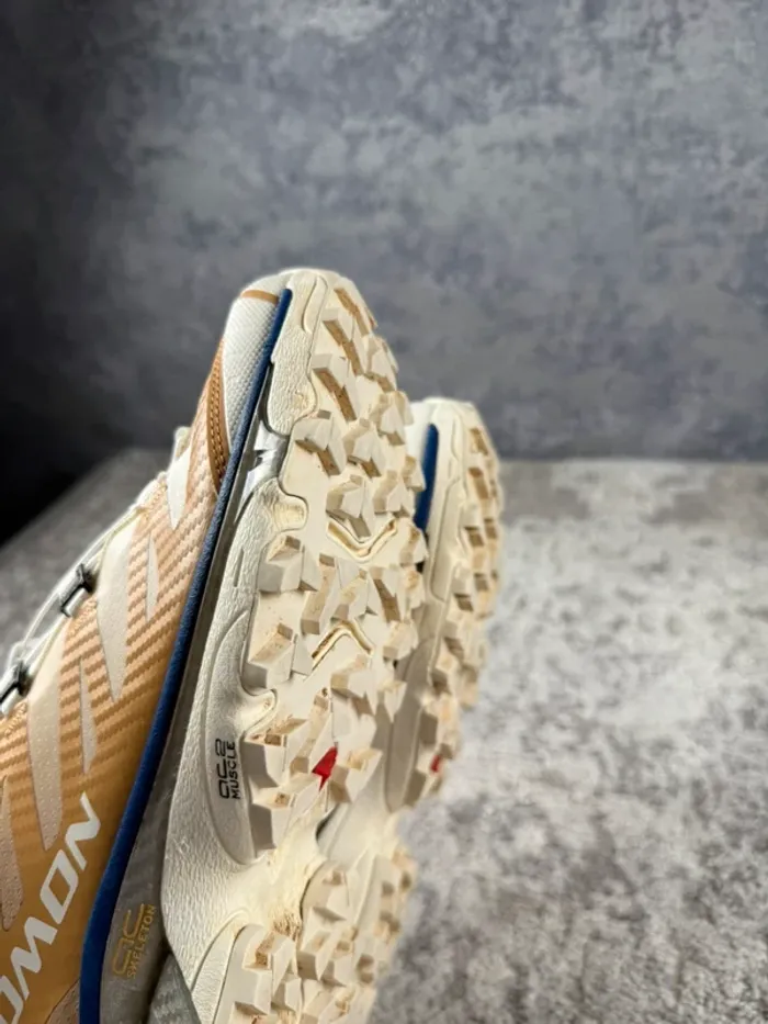 Salomon XT-4 OG - Tire Vanilla Ice - Beige & White & Blue - photo numéro 11