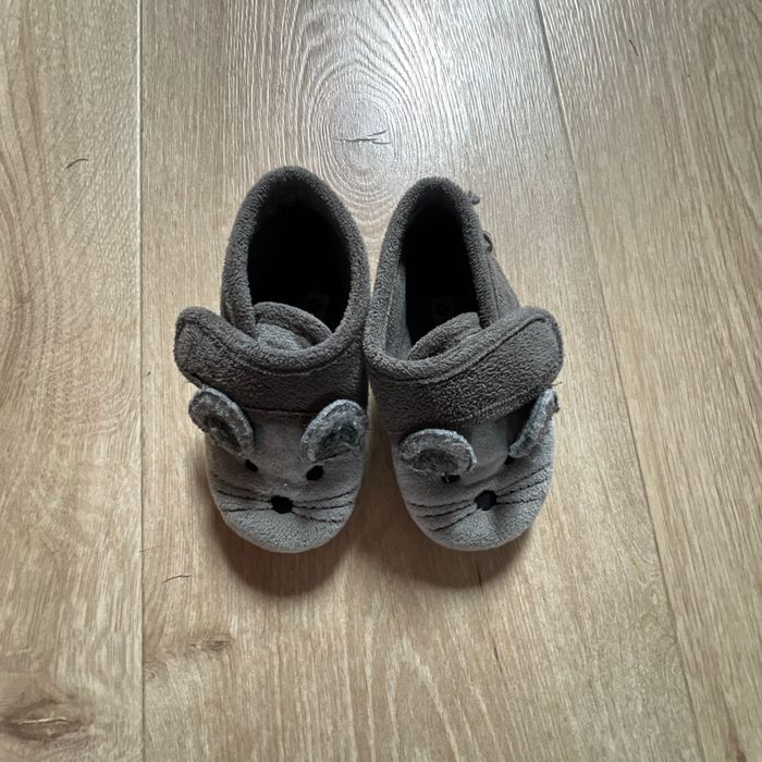 Chaussons victoria bébé - taille 22 - photo numéro 2