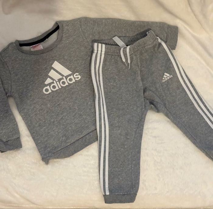 Ensemble adidas