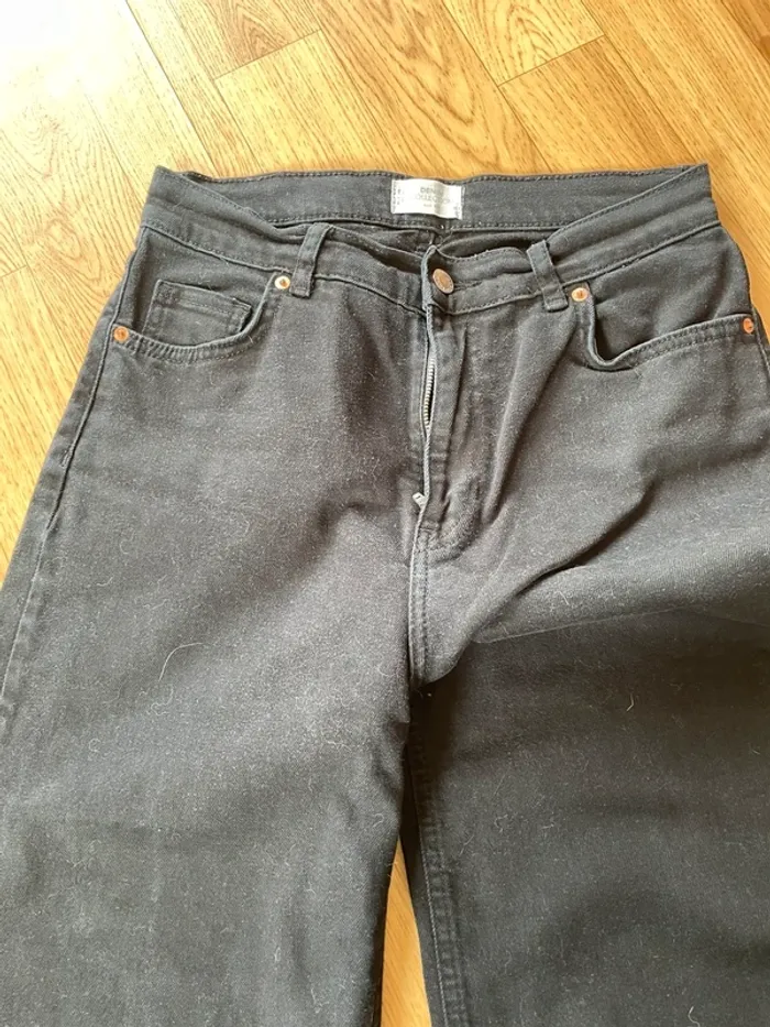 Jean noir - photo numéro 2