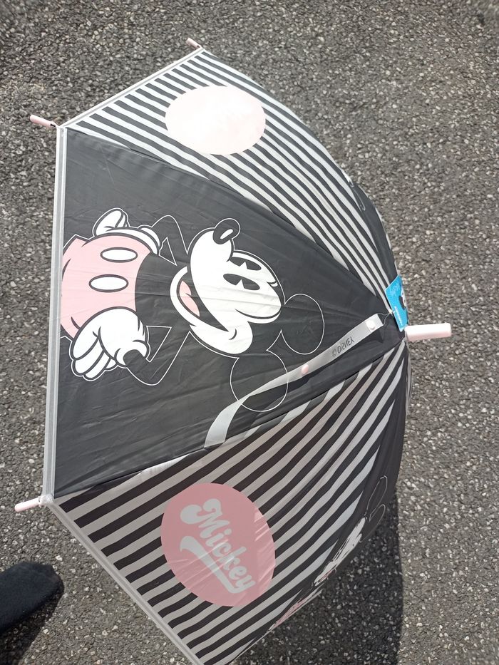Parapluie mickey  mouse Disney - photo numéro 2