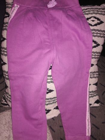 Jogging taille 24mois tqf