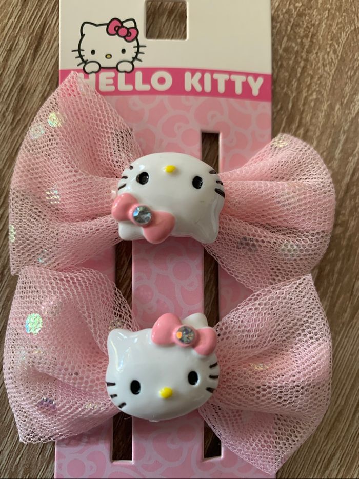 2 barrettes hello Kitty - photo numéro 3