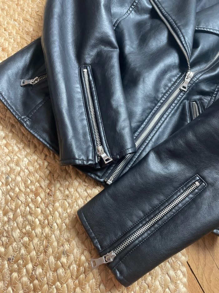 Perfecto, veste en cuir - photo numéro 4