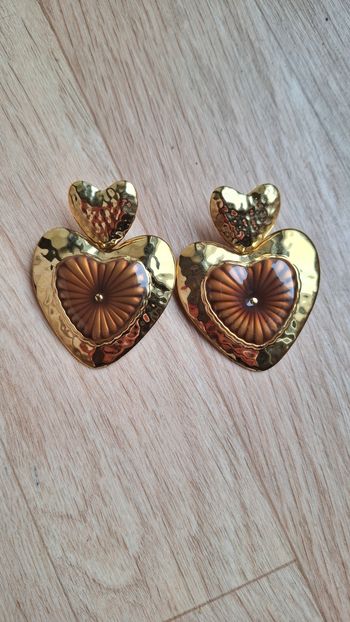 Boucles d’oreilles cœur tendance 