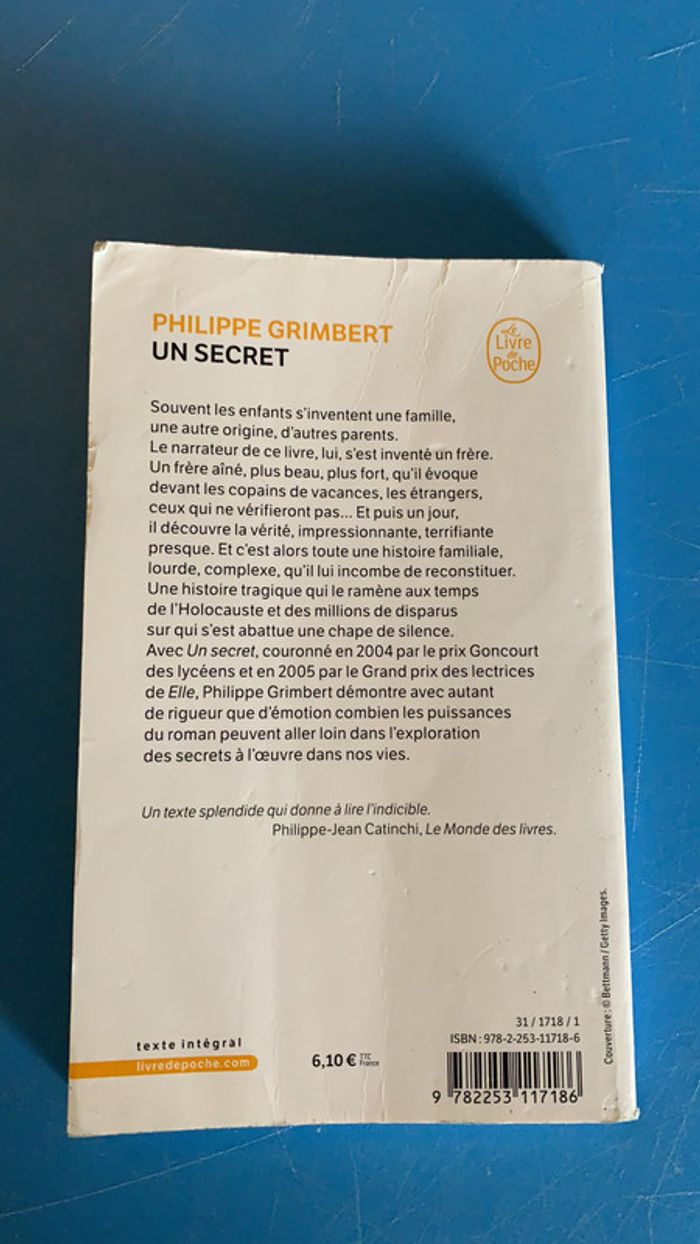 Livre Un Secret de Philippe Grimbert - photo numéro 2