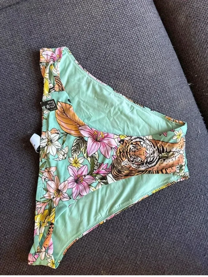 🐯👙 Bikini imprimé tropical tigre – Etam – Taille S / 36 - photo numéro 3