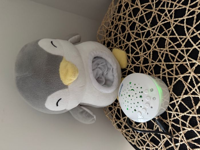 Lumidou musical. Fait de la lumière et des étoiles sur le plafond. Rechargeable USB. - photo numéro 2