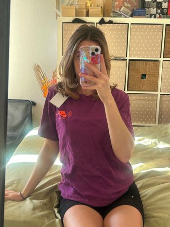 T-shirt Nike violet et orange neuf avec étiquette