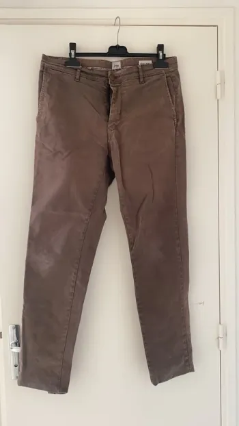 Chino marron clair