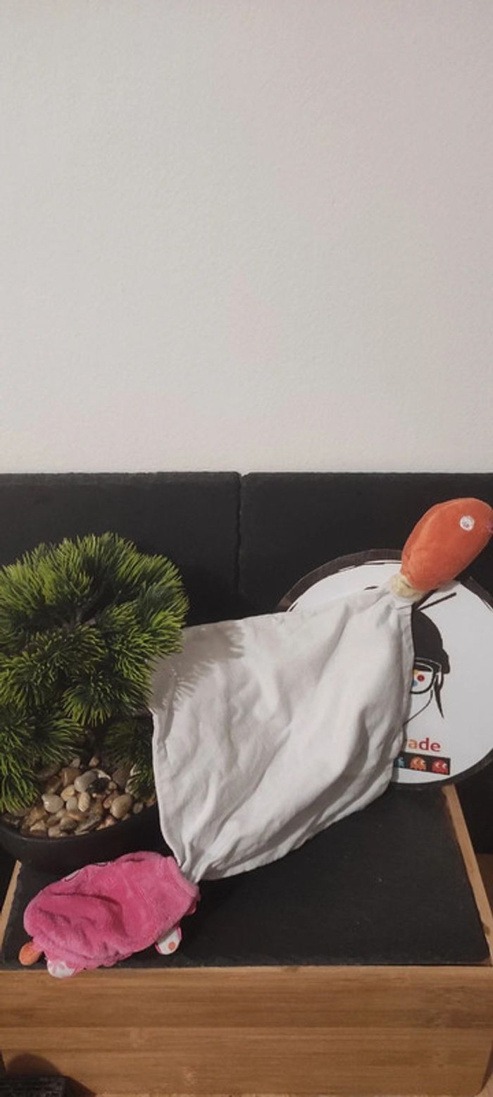 doudou cajou sucre d'orge tortue chenille rose mouchoir blanc fleur orange vert - photo numéro 2