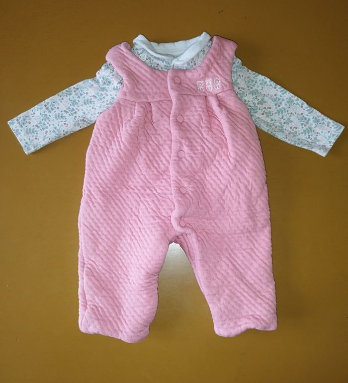 Vends ensemble fille 1 mois