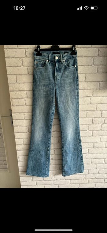 Jeans évasé 7 for all mankind taille 25