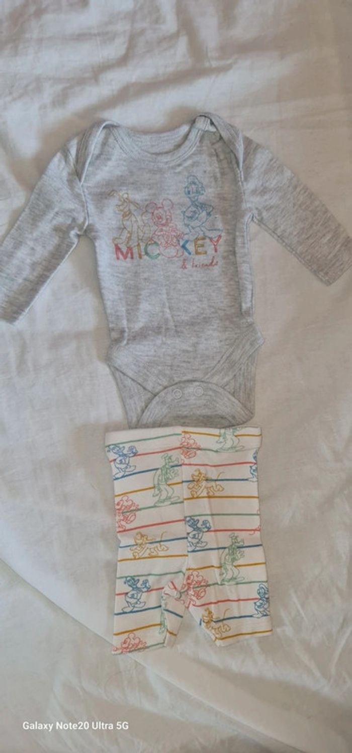 Body et leeging Disney 3mois