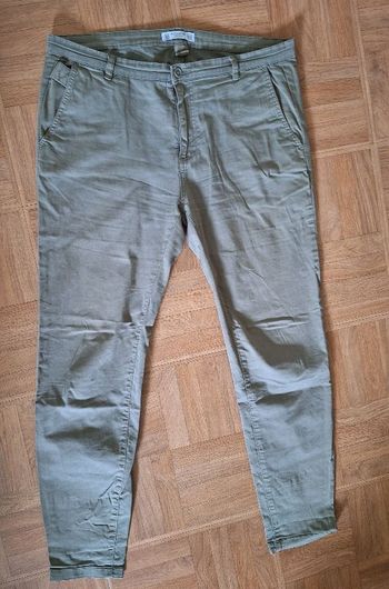 Pantalon chino vert olive