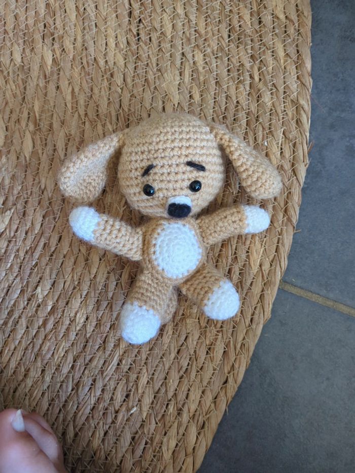 Chien peluche crochet
