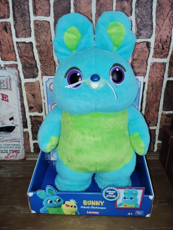 Lapin bunny toy story parlant 