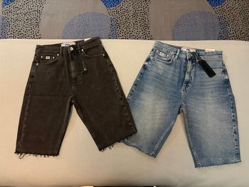 2 shorts en jean Superdry noir et bleu 