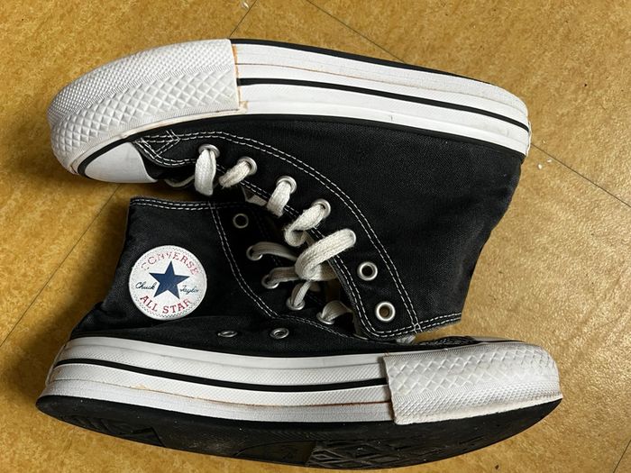 Converse noir 35 bon état avec ses imperfections - photo numéro 3