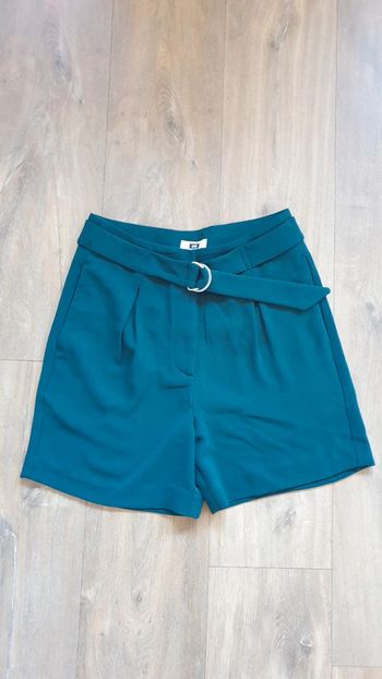 Short femme vert émeraude, taille 34, We Fashion