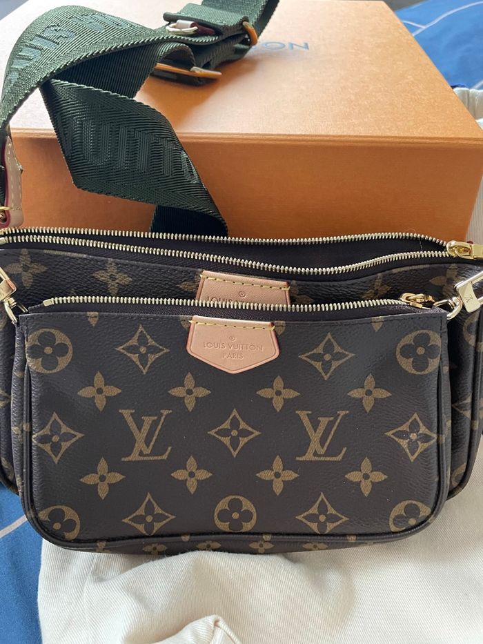 Sac multipochettes LV