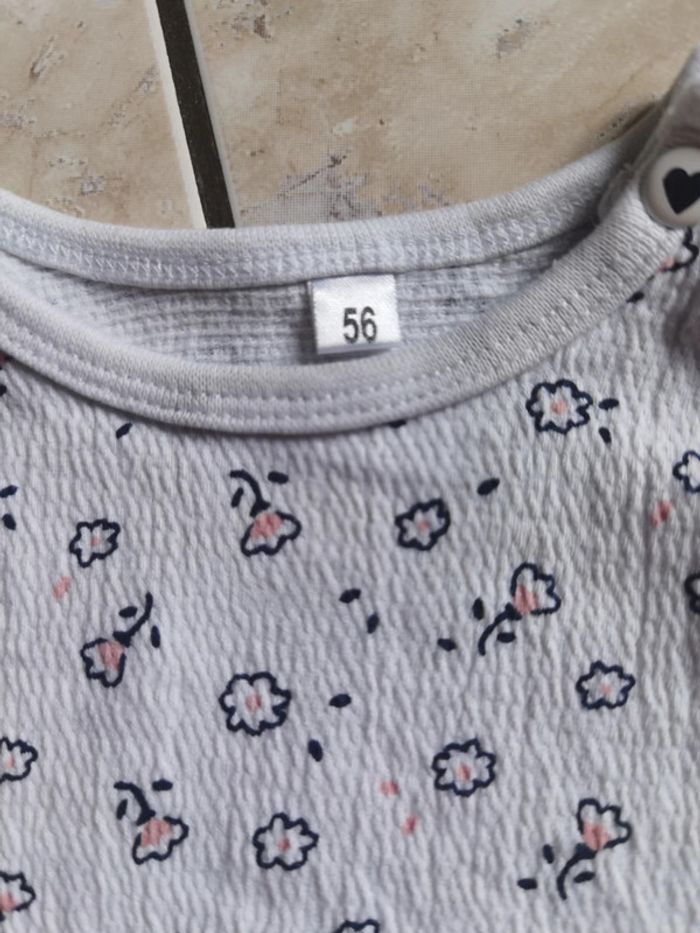 Petite robe /t-shirt long - photo numéro 3