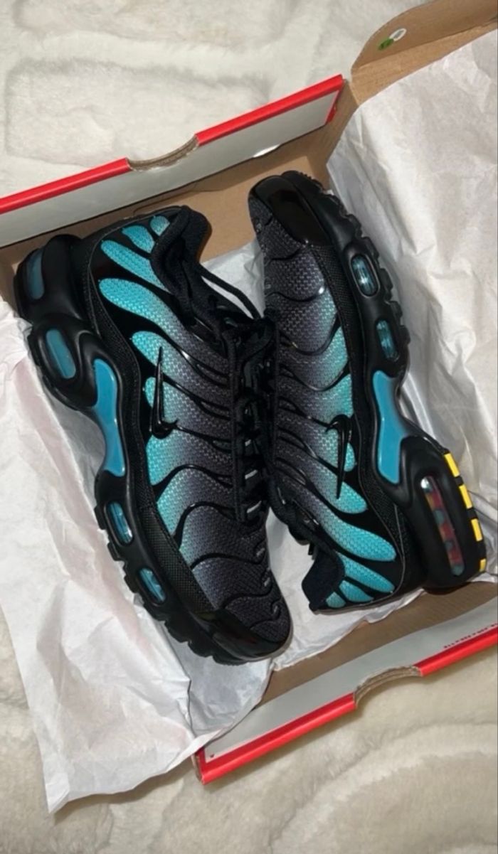 Tn noir bleu fluo 36 - photo numéro 2