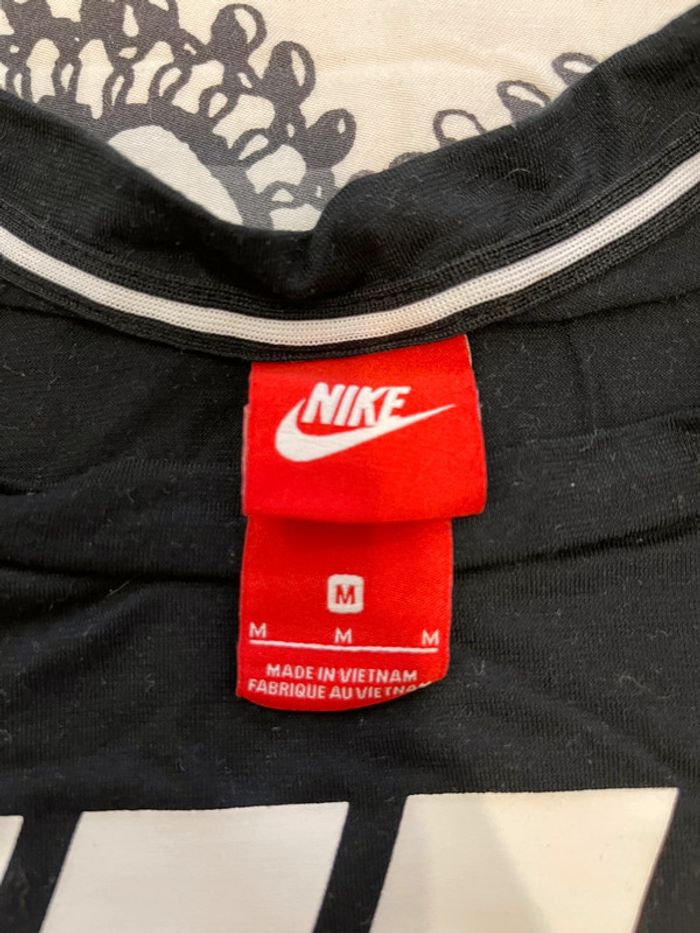top nike - photo numéro 2