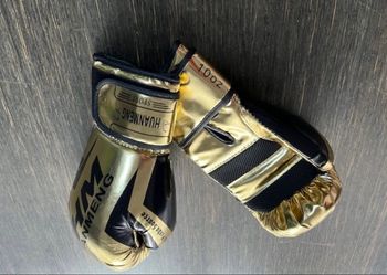 Gants de boxe supersoniques