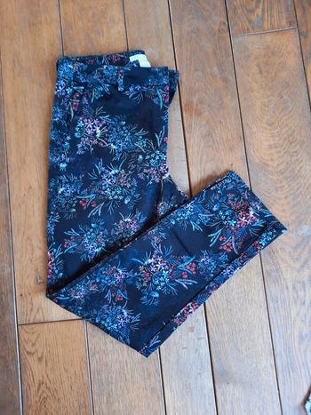 Pantalon fleuri  H&M taille 38