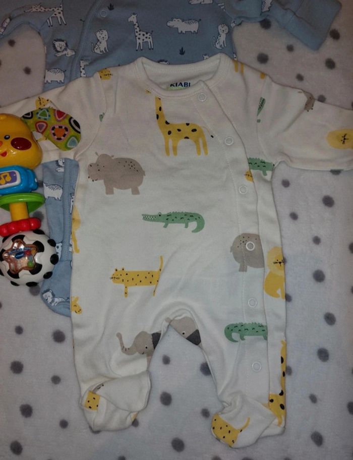 Lot pyjama bébé - photo numéro 2