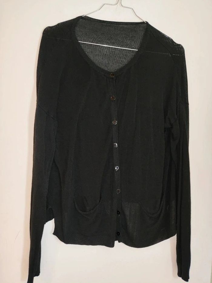 Chaqueta fina con botones y bolsillos Talla M