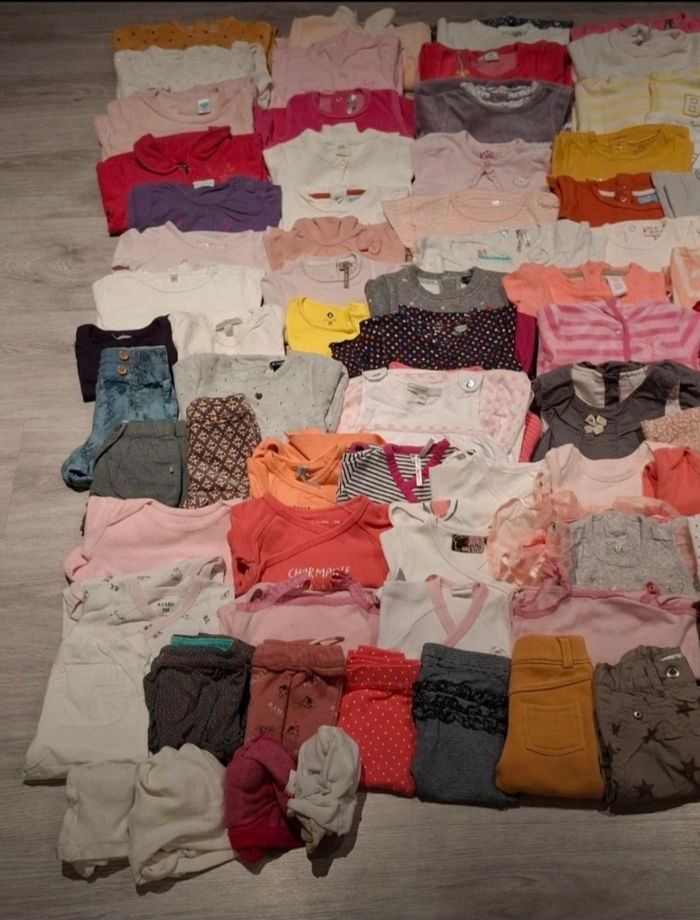 Gros lot de vêtements - photo numéro 2