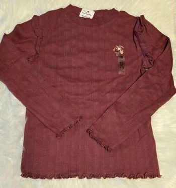 Neuf (non porté)⚘️🏷⚘️😍🤩 teeshirt côtelé ml 10 ans fille ⚘️⚘️🤩😍