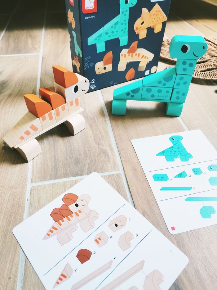 🦕Jeu de construction Cubikausarus 2 en 1 blocs puzzles en bois Les dinosaures marque Janod - photo numéro 2